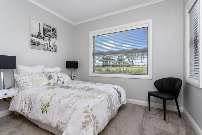 Photo of property in 252 Amreins Road, Taupaki, 0782