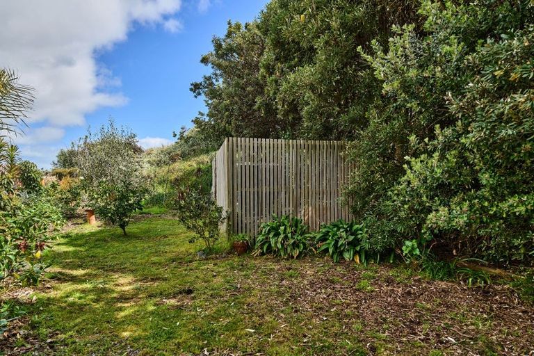 Photo of property in 94 Paetawa Road, Peka Peka, Waikanae, 5391