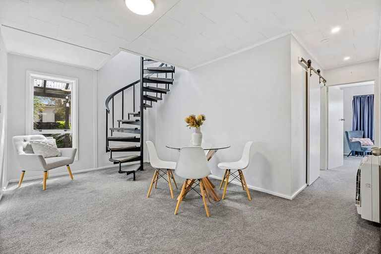 Photo of property in 70 Woodbury Street, Russley, Christchurch, 8042