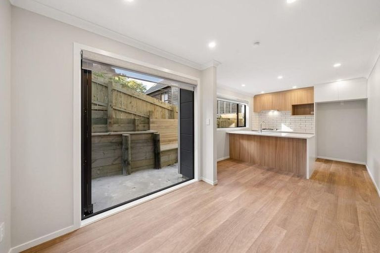 Photo of property in 44e Phillip Street, Johnsonville, Wellington, 6037