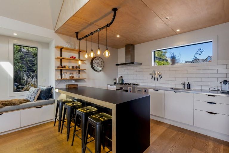 Photo of property in 3 Mckellar Drive, Jacks Point, Queenstown, 9371