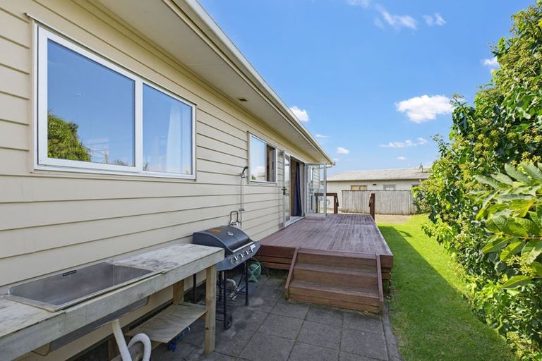 Photo of property in 42 Carina Way, Whitianga, 3510