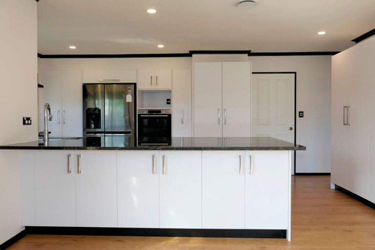 Photo of property in 27 College Drive, Paraparaumu, 5032
