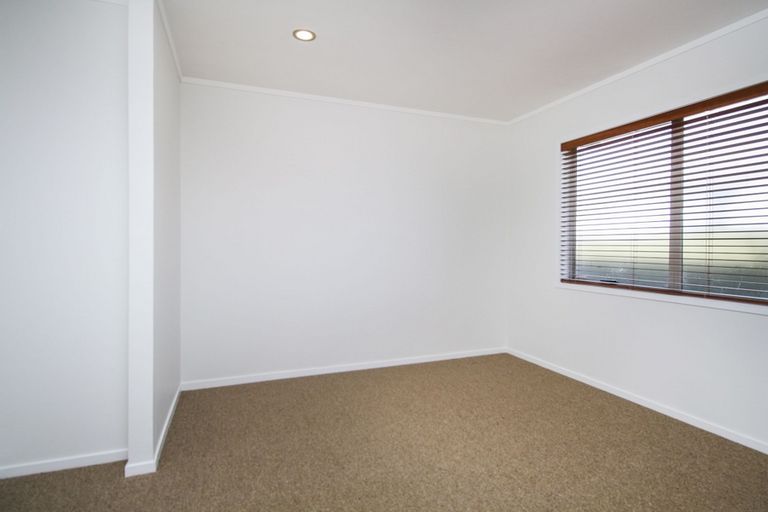 Photo of property in 1/47 Moire Road, Massey, Auckland, 0614