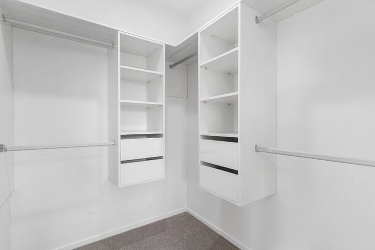 Photo of property in 7b Gladfield Lane, Te Atatu Peninsula, Auckland, 0610