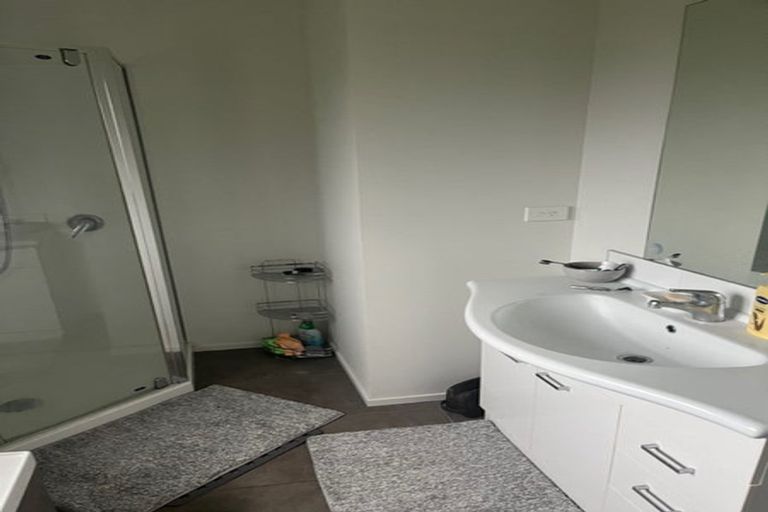 Photo of property in 28 Lochnagar Drive, Lake Hayes, Queenstown, 9304