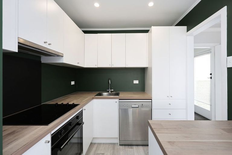 Photo of property in 11 Oxford Street, Holmes Hill, Oamaru, 9401