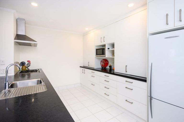 Photo of property in 138 Limbrick Street, Terrace End, Palmerston North, 4410