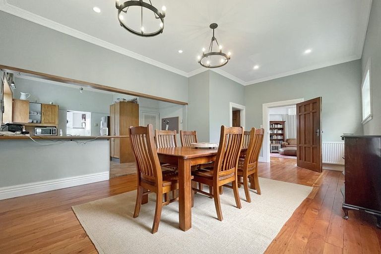 Photo of property in 8 Liffey Crescent, Island Bay, Wellington, 6023