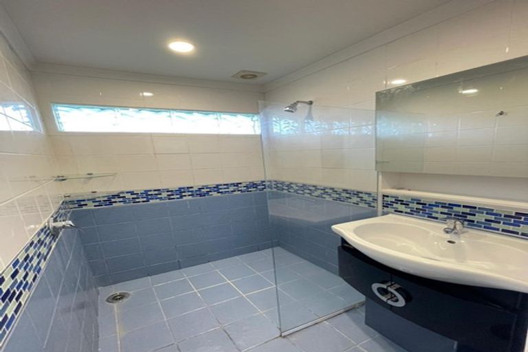Photo of property in 100 Marne Road, Papakura, 2110