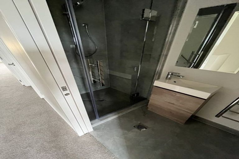 Photo of property in 2/241 Don Buck Road, Massey, Auckland, 0614