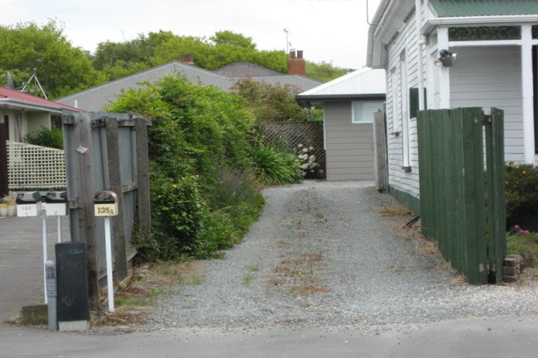 Photo of property in 135 Geraldine Street, Edgeware, Christchurch, 8013