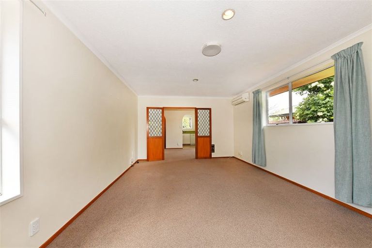 Photo of property in 23 Ben Nevis Drive, Broomfield, Christchurch, 8042