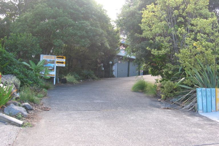 Photo of property in 20 Hebe Place, Birkenhead, Auckland, 0626
