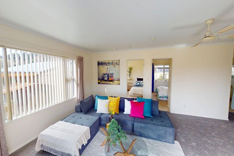 Photo of property in 2 Barclay Grove, Hokio Beach, Levin, 5571