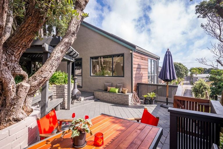 Photo of property in 37b The Esplanade, Raumati South, Paraparaumu, 5032