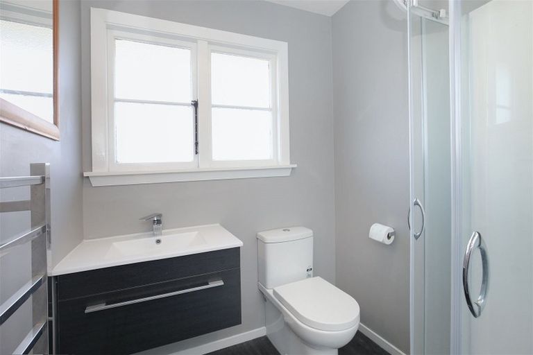 Photo of property in 6 Oakhurst Place, Russley, Christchurch, 8042