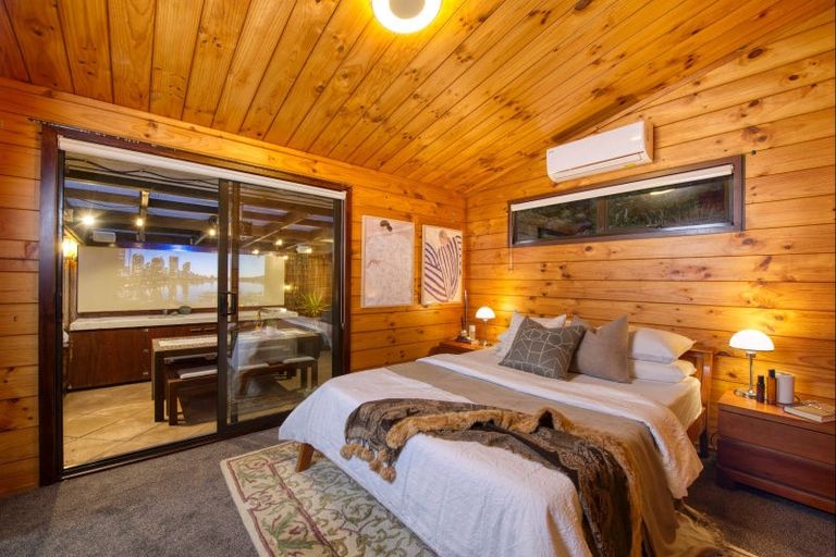 Photo of property in 17 Rice Crescent, Newlands, Wellington, 6037