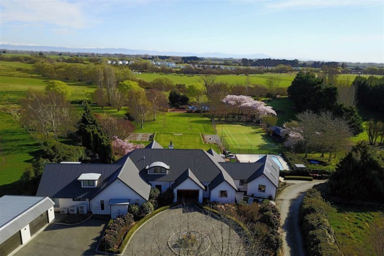 Photo of property in 360 Johns Road, Northwood, Christchurch, 8051