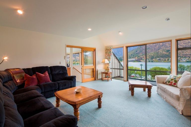 Photo of property in Marina Village, 10/10 Marina Drive, Frankton, Queenstown, 9300