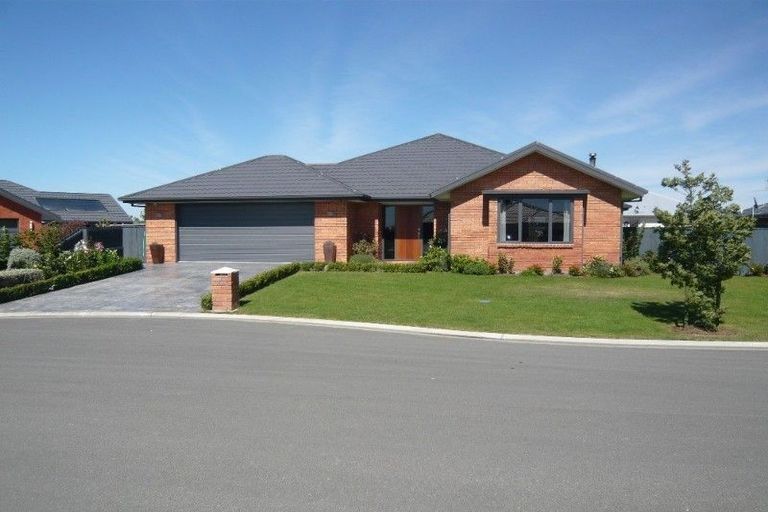 Photo of property in 12 Cressida Close, Rolleston, 7614