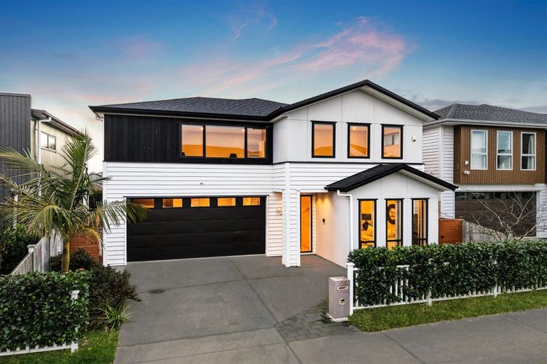 Photo of property in 10 Kokowai Parade, Hobsonville, Auckland, 0616