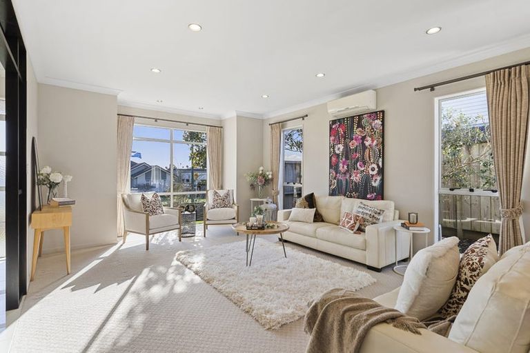 Photo of property in 86 Coachman Drive, Flat Bush, Auckland, 2016