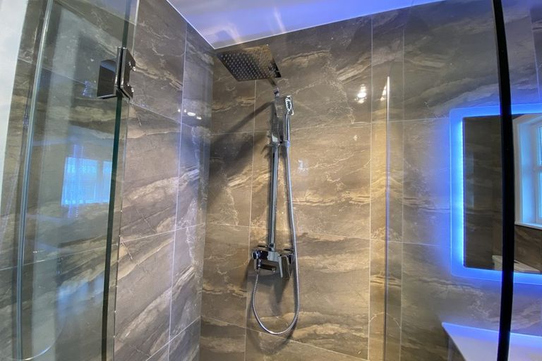 Photo of property in 30 Megan Avenue, Pakuranga Heights, Auckland, 2010