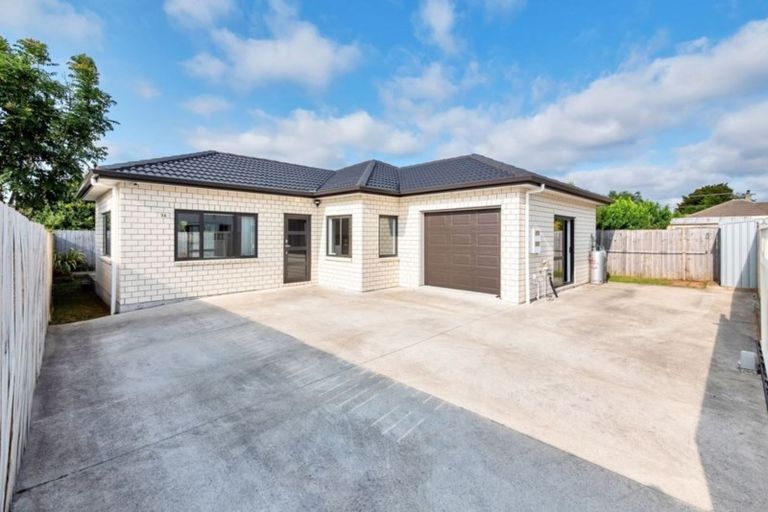 Photo of property in 3a Edwards Avenue, Henderson, Auckland, 0610