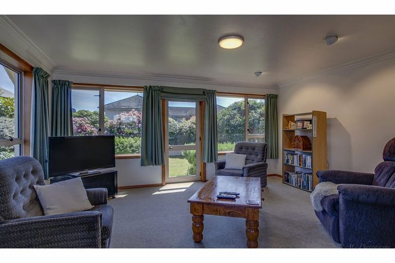 Photo of property in 2 Kitchener Square, Highfield, Timaru, 7910