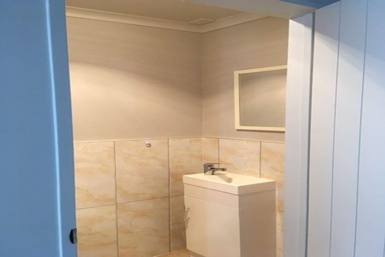 Photo of property in 45j Brandon Road, Glen Eden, Auckland, 0602