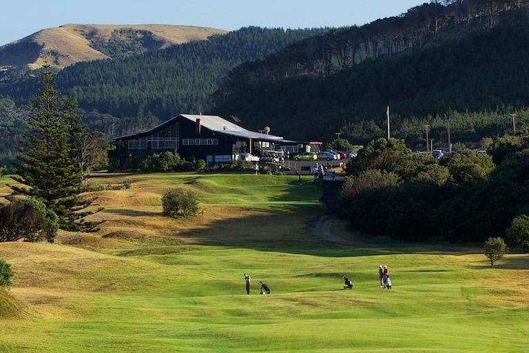 Photo of property in 9 Vogwill Road, Kumeu, 0810