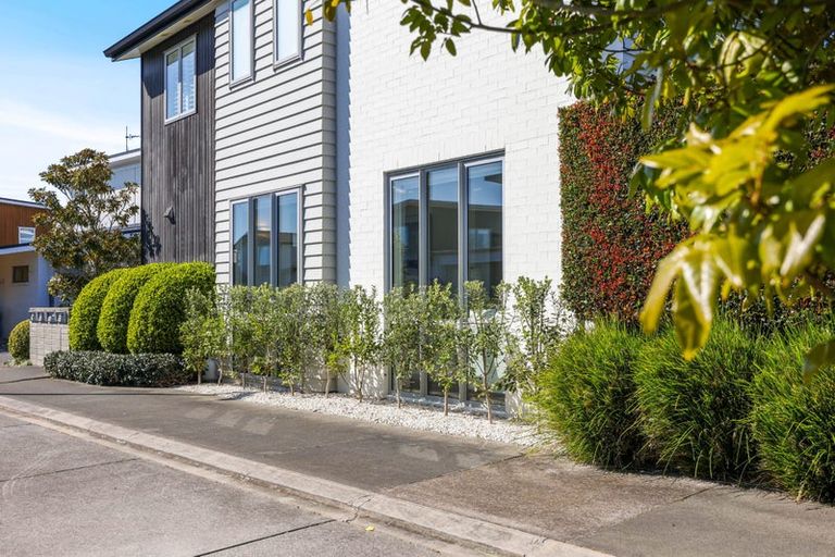 Photo of property in 17 Meteor Road, Hobsonville, Auckland, 0616