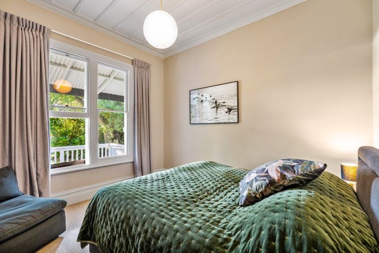 Photo of property in 70 Gillies Crescent, Waimarama, Havelock North, 4294