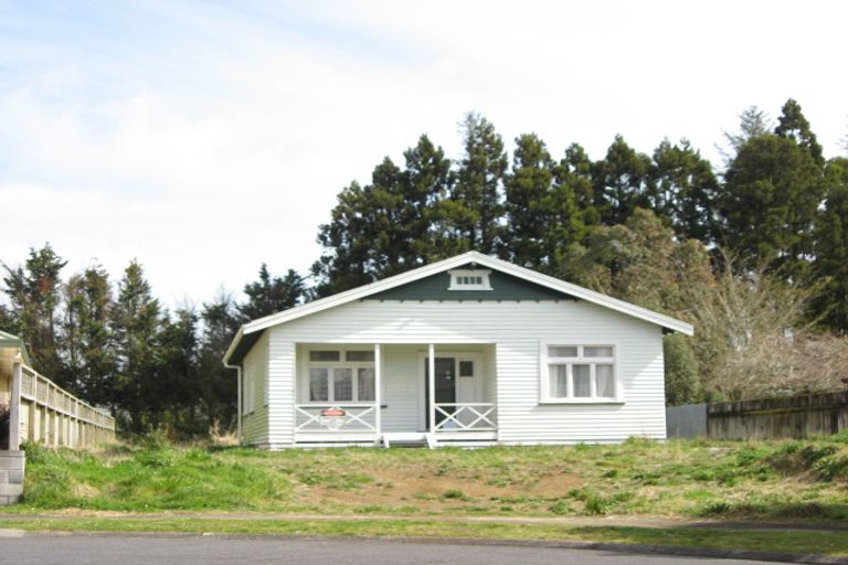 Photo of property in 26 Tainui Terrace, Inglewood, 4330