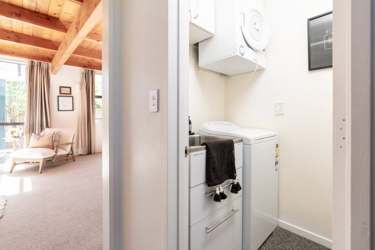 Photo of property in 1/80 Hobson Street, Thorndon, Wellington, 6011