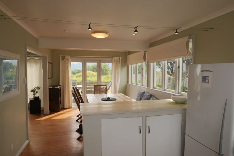 Photo of property in 77 Manly Street, Paraparaumu Beach, Paraparaumu, 5032