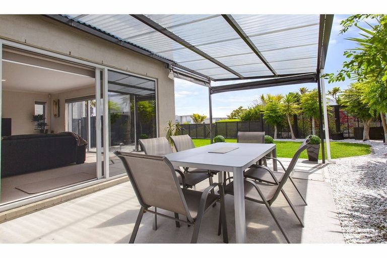 Photo of property in 128 Maire Road, Orewa, 0931
