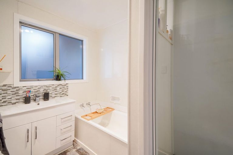 Photo of property in 22 Hughies Lane, Otautau, 9610