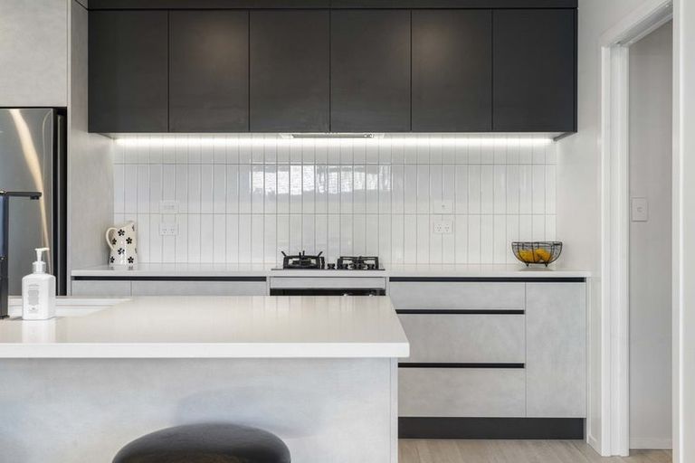 Photo of property in 27 Lockerbie Street, Morrinsville, 3300