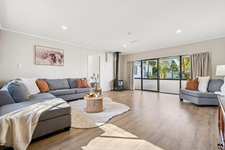 Photo of property in 74 Dale Road, Ramarama, Drury, 2579