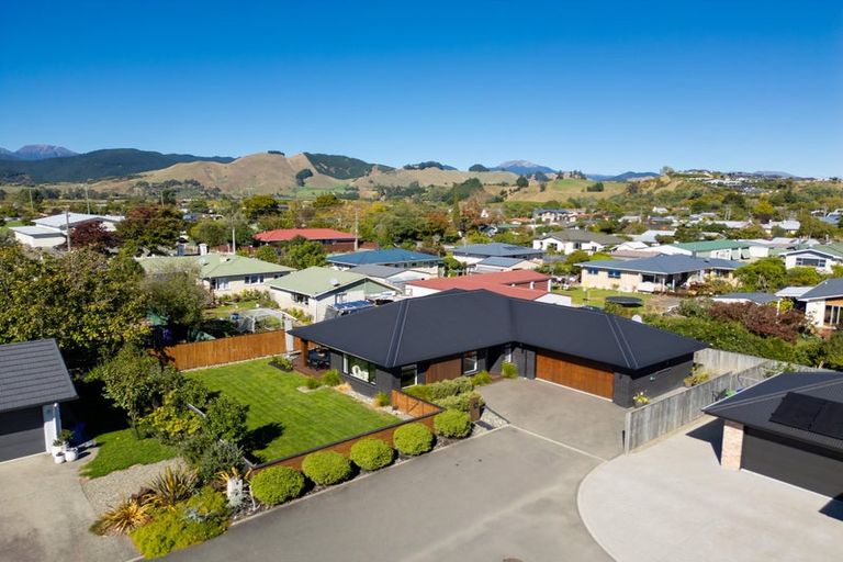 Photo of property in 16 Thomas Way, Brightwater, 7022