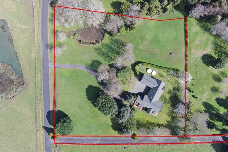 Photo of property in 24 Derbyshire Lane, Karaka, Papakura, 2580