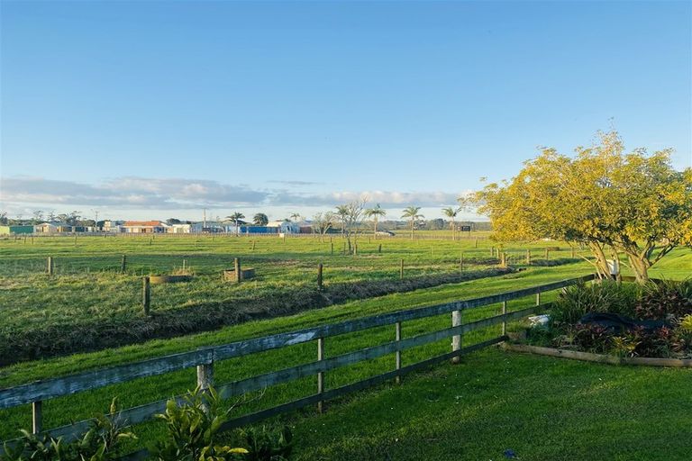 Photo of property in 6 State Highway 1, Awanui, 0486
