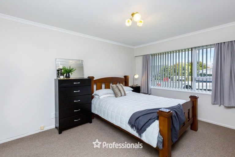 Photo of property in 2/6 Hay Street, Ebdentown, Upper Hutt, 5018
