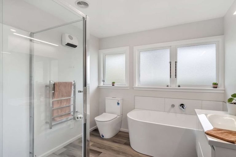 Photo of property in 23 Woodbury Street, Avonhead, Christchurch, 8042