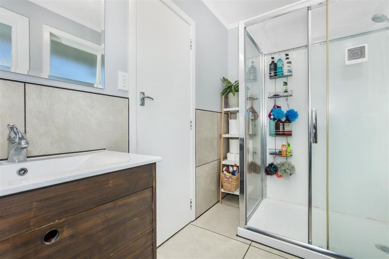 Photo of property in 4 Nikau Place, Waiuku, 2123