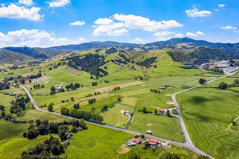 Photo of property in 1833 Pakiri Road, Whangaripo, Wellsford, 0972
