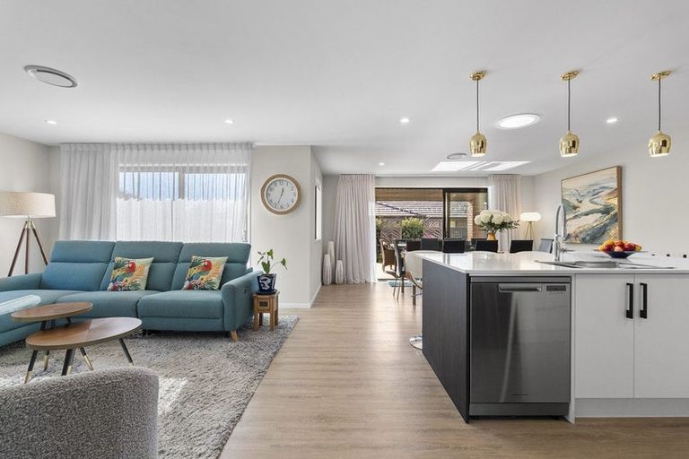 Photo of property in 7 Ruru Lane, Hurworth, New Plymouth, 4310