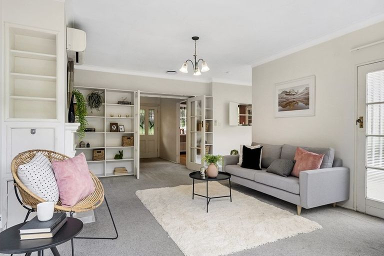 Photo of property in 330 Karori Road, Karori, Wellington, 6012